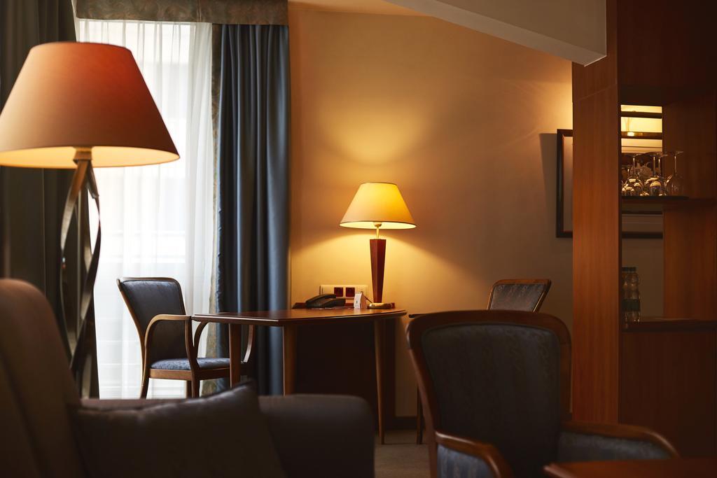 Mercure Centrum Hotel 4*